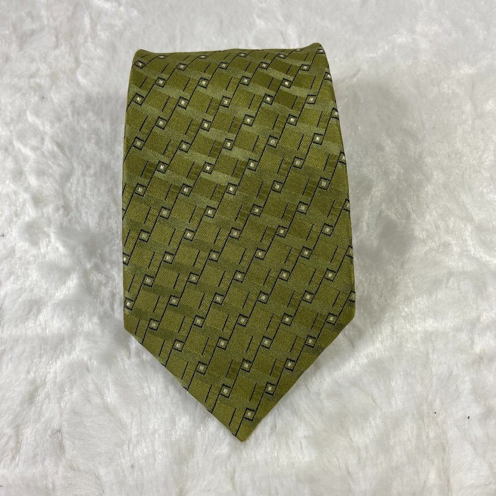 JF J. Ferrar Green Pattern Tie 100% Silk
